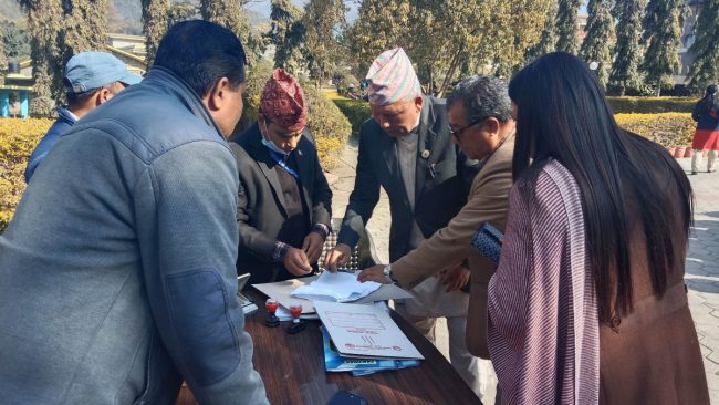 कर्णाली सभामुखमा कांग्रेसबाट पोखरेल र एमालेबाट गुरुङको उम्मेदवारी