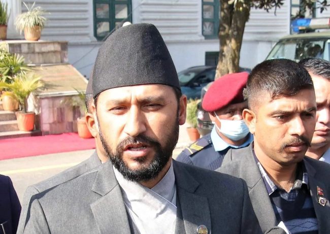 रविको राहदानीसम्बन्धी जाहेरी दर्ता गर्नु नपर्ने सरकारी वकिलकाे निष्कर्ष