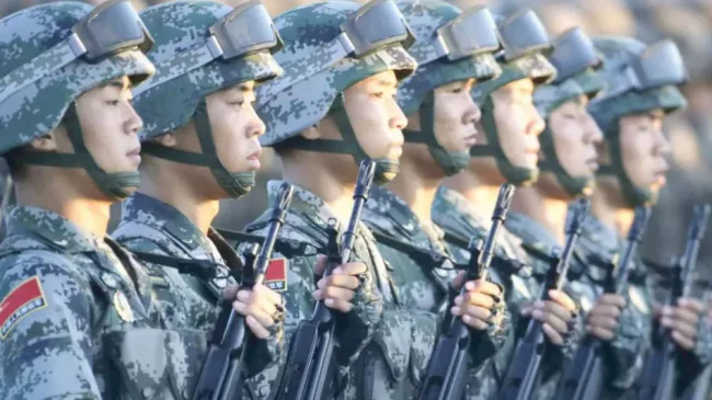 चीनको जनमुक्ति सेनाले संगठनमा तालिमप्राप्त सैनिकको अभाव रहेको स्वीकार गर्‍यो