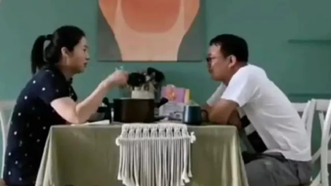 युवक र युवती १० दिनसम्म सँगै कैदमा परे, थुनिएकै बेला माया बसेपछि बिहे भयो !