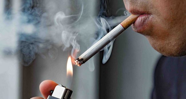 यी हुन् मुखको क्यान्सरका प्रारम्भिक लक्षण, भूलले पनि बेवास्ता नगर्नुहोस्