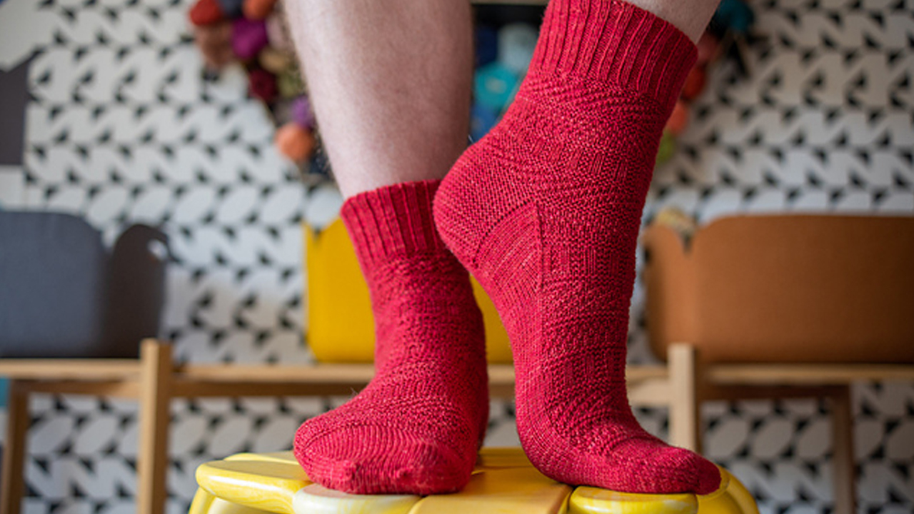 के तपाई जाडोमा २४ सैं घण्टा मोजा लगाउनुहुन्छ? यस्तो हुन सक्छ