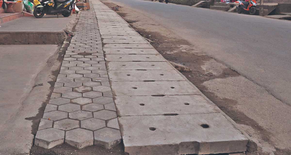 पृथ्वीराजमार्गको दुवैतर्फ पैदलमार्ग निर्माण
