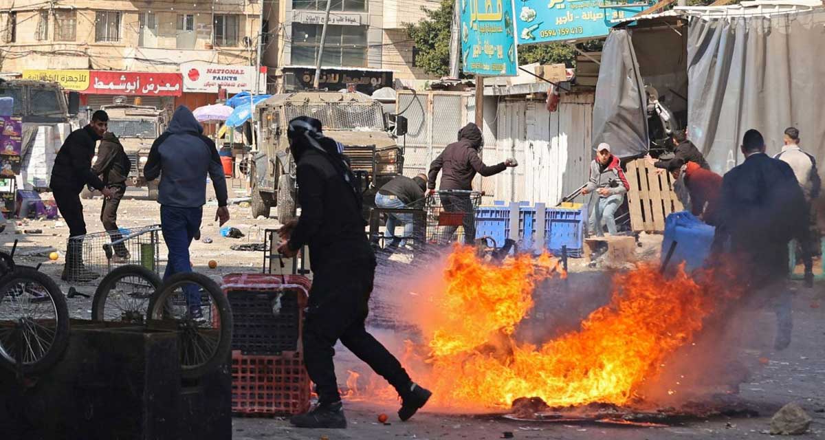 वेस्ट बैंकमा विद्रोही लक्षित इजरायली आक्रमणमा ११ जना प्यालेस्टाइनीको मृत्यु, १०० घाइते