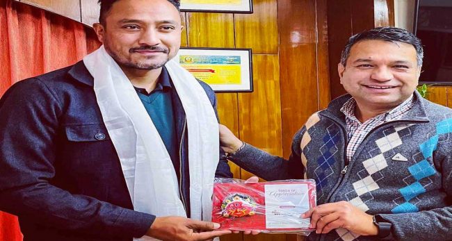 पूर्व कप्तान पारस खड्का हेल्थ एट होमको सद्भावना दुतको रूपमा आबद्ध