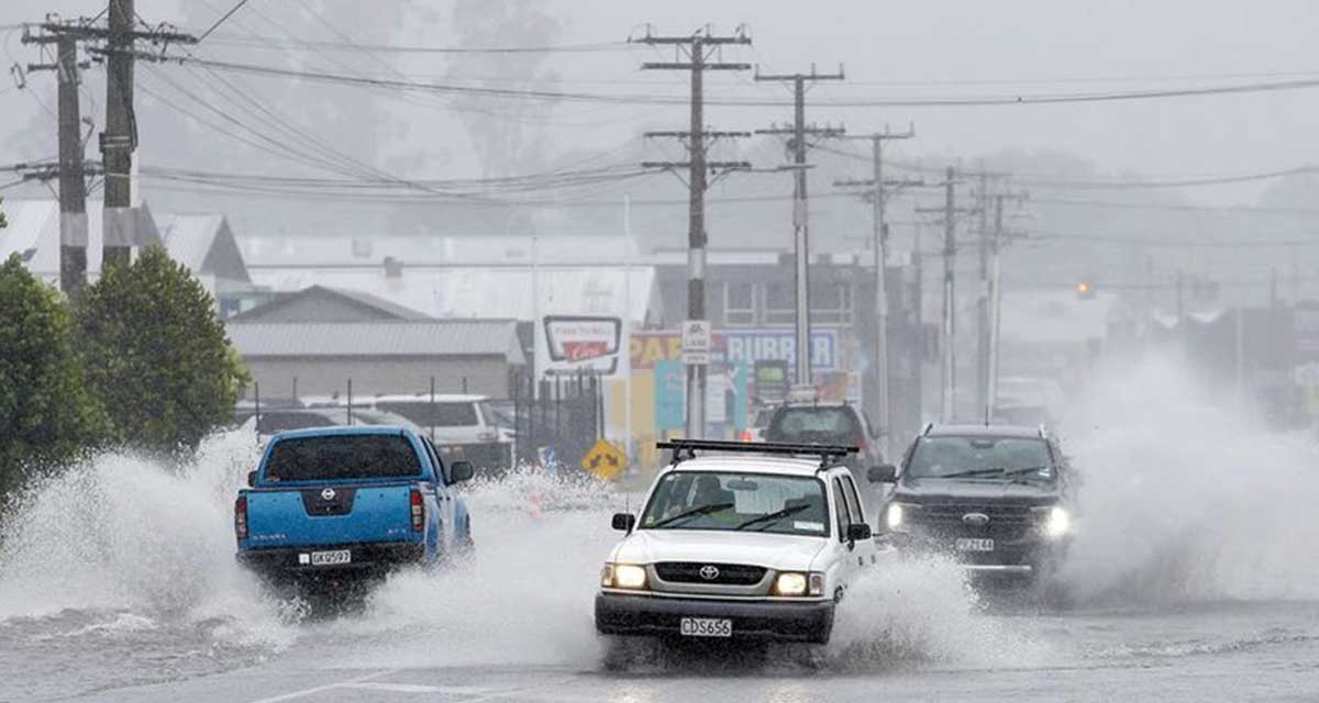 आँधीका कारण न्युजिल्यान्डमा विद्युत्, उडान र यातायात सेवा अवरूद्ध