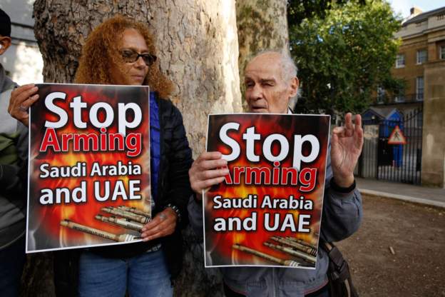 साउदी अरेबियालाई हतियार बेच्ने बेलायती सरकारको निर्णयमाथि अदालतमा सुनुवाइ