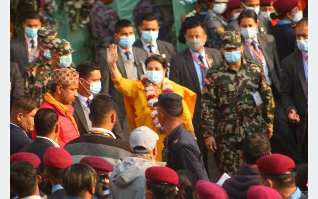 राष्ट्रपतिद्वारा पशुपतिनाथ मन्दिरमा पूजा आराधना