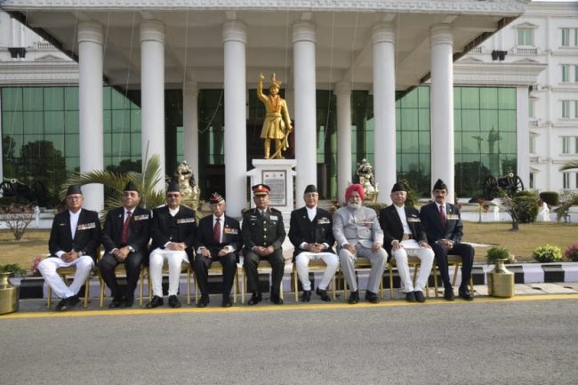 भारतीय पूर्वसेनापतिहरुलाई त्रिशुल, यस्तो थियो सेना दिवसको रोचक कथा