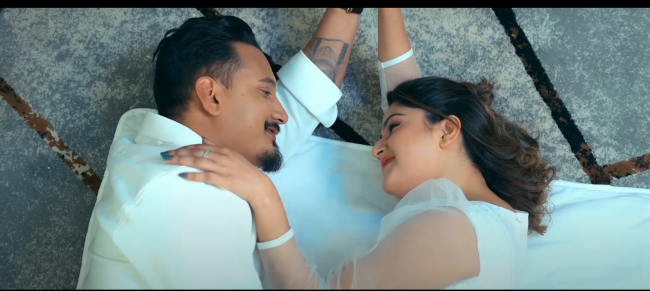 प्रदीप रानाभाटको ‘अनिदो रात’ मा वर्षा र रन्जितको रोमान्स (भिडियो)