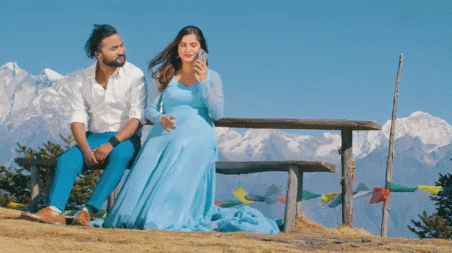 गायिका मेलिना मैनालीको ‘मेरो माया’ बोलको गीत सार्वजनिक(भिडियो)