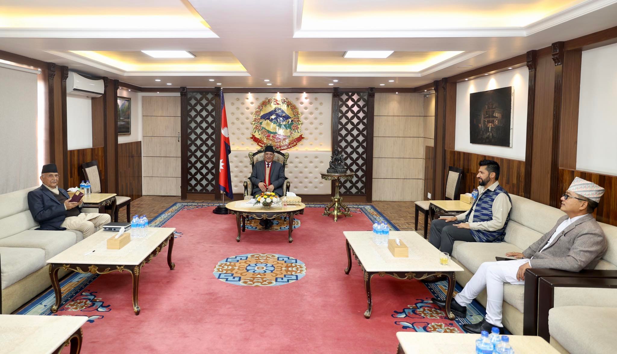 उच्चस्तरीय राजनीतिक संयन्त्रको बैठक बालुवाटारमा जारी