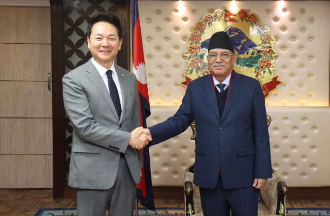 प्रधानमन्त्रीसँग दक्षिण कोरियाका राष्ट्रपतिका विशेष दूतको भेट