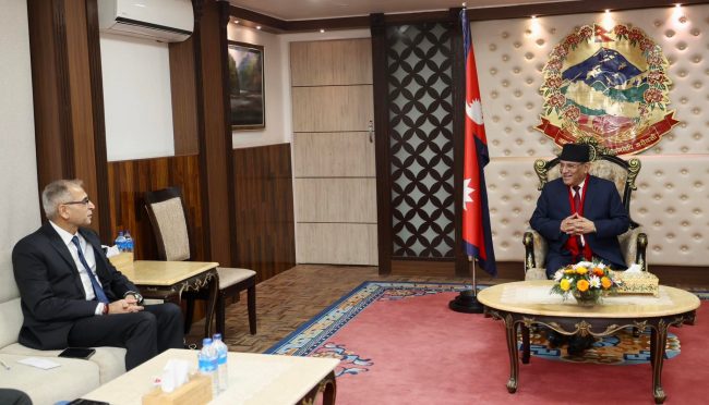 भारतीय सचिवको नेपाल यात्रा : प्रचण्डसँग दुई पटक वार्ता,  दुई दिनमा १४ नेतासँग भेट