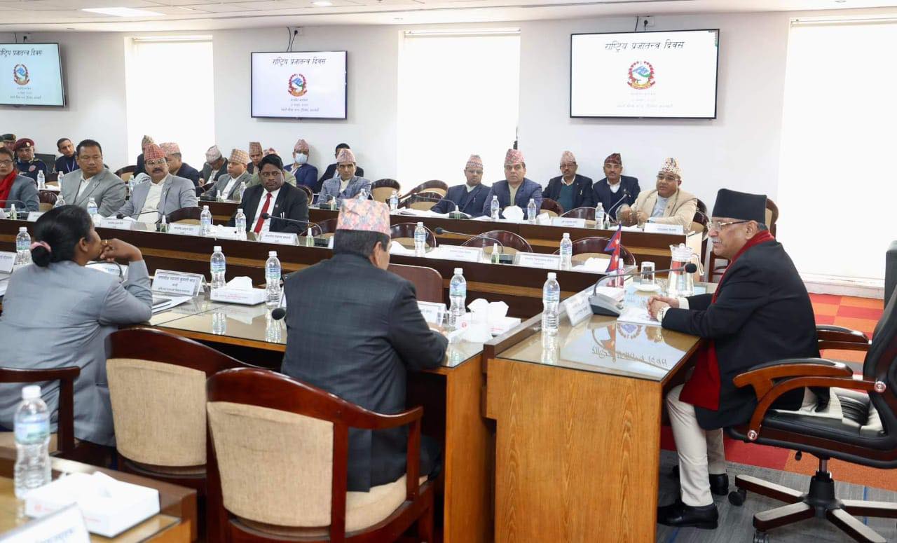 सिंहदरवारमा प्रजातन्त्र दिवस मूल समारोह समितिको बैठक जारी
