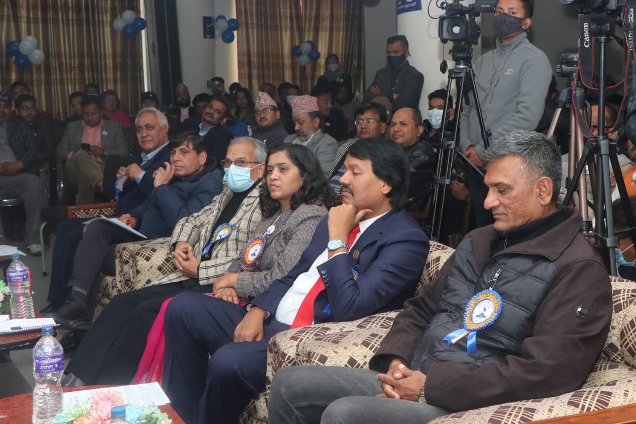 देशलाई अघि बढाउन वैकल्पिक राजनीतिक शक्ति आवश्यक छ : बाबुराम भट्टराई