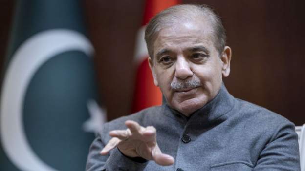 कराँची हमलापछि शहबाज शरीफले भने–पाकिस्तानले आतंकवादलाई जरैदेखि उखेल्नेछ