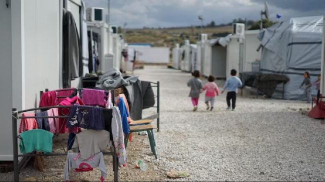 कसरी बाँच्छन् ती मानिसहरू जससँग कुनै देशको नागरिकता छैन ?