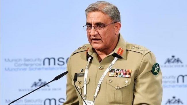 पाकिस्तानका पूर्व सेना प्रमुखमाथि टीटीपी आतंककारीहरूलाई देशमा बसाउन चाहेको आरोप