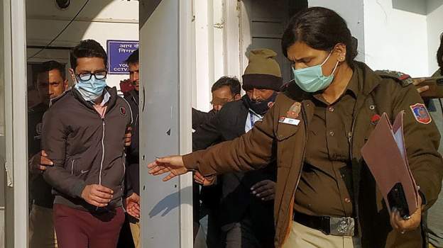 एयर इन्डियाको फ्लाइटमा वृद्ध महिलामाथि पिसाब गर्ने व्यक्ति धरौटीमा रिहा