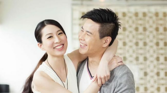 सरकारले नवविवाहित जोडीलाई पैसा दिएर बिदा मनाउन पठाउँदै !