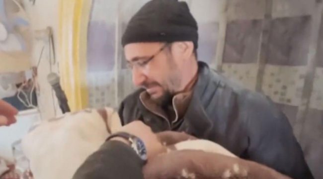 कोठामा लडिरहेका थिए २५ शव, शवलाई अँगालो हालेर रोइरहेका थिए एक्ला व्यक्ति…