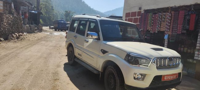 ट्रकको ठक्करबाट माझिको मृत्यु भएपछि शुक्रबारबाट कर्णाली राजमार्ग अवरुद्ध