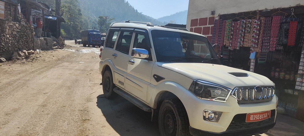 ट्रकको ठक्करबाट माझिको मृत्यु भएपछि शुक्रबारबाट कर्णाली राजमार्ग अवरुद्ध