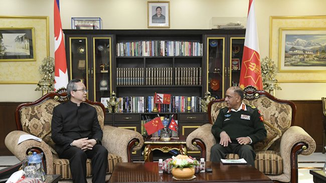 प्रधानसेनापति शर्मासँग चीनका राजदूतको भेट