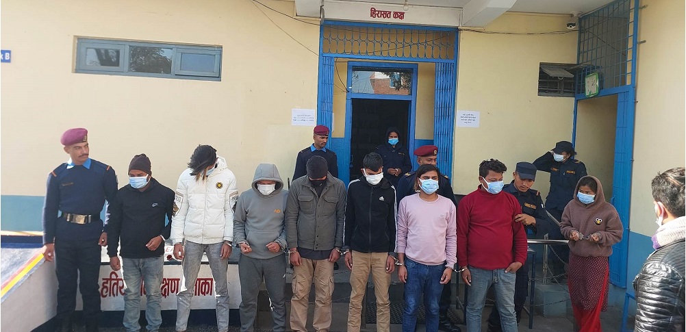 वाट्सएपमा ‘नेपाली गर्ल’ एपको लिङ्क पठाएर बैंक एकाउण्ट ह्याक गरी चार लाख चोरी!