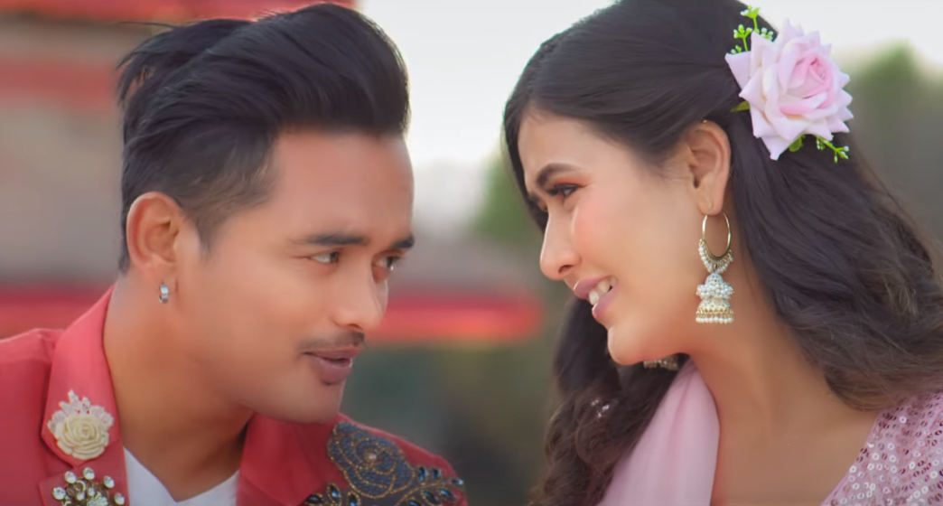 मिलन नेवार र बिदनको ‘आँखा झिमिझिमी’मा कमल र बिनाको रोमान्स