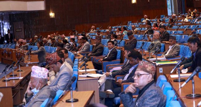 रघुजी पन्त र ज्ञानेन्द्र शाहीको एउटै माग- कर्मचारीको ट्रेड युनियन खारेज गरौँ