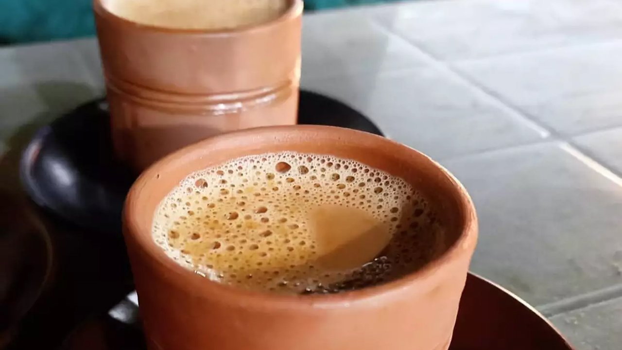 चिया पिउने शौकीन हुनुहुन्छ भने सचेत हुनुहोस्, लाग्न सक्छ यी रोग