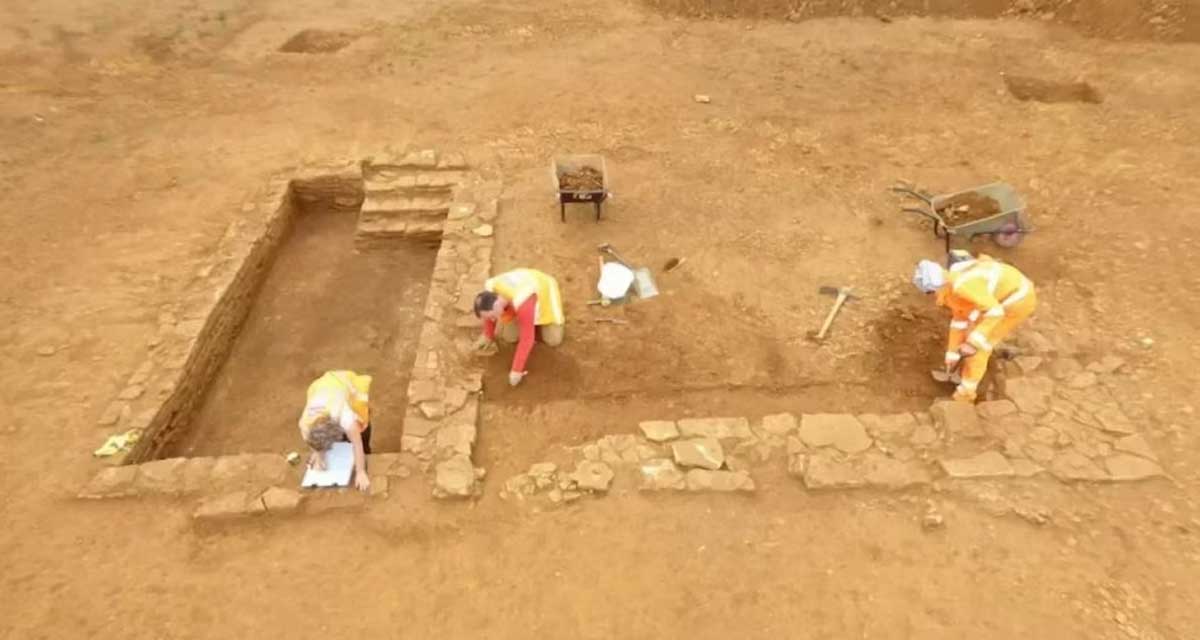 बेलायतको यो सहरमा फेला पर्यो ४ सय वर्ष पुरानो मन्दिर