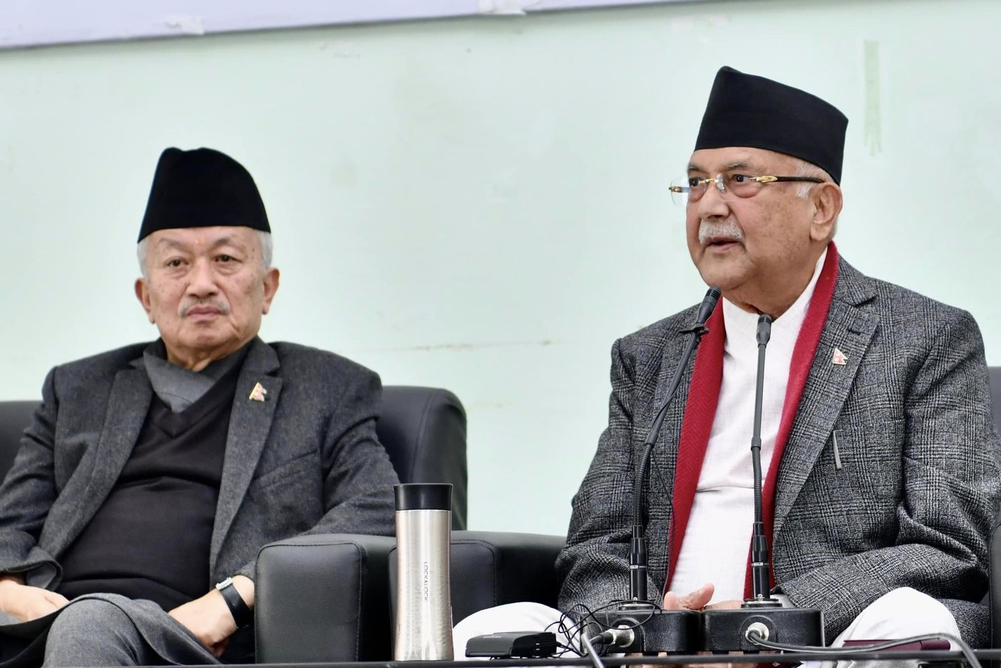 संक्रमणकालीन न्यायसम्बन्धी ऐन कानून बनाउन प्रचण्डले दिएनन् : केपी ओली