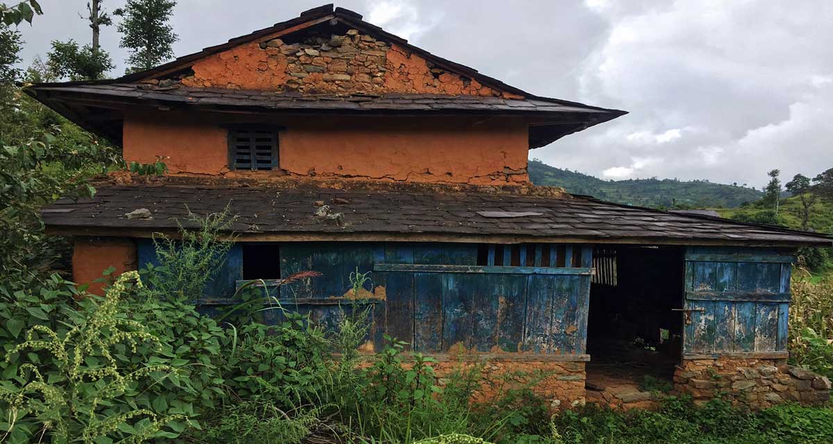 गाउँ रित्तिए, बजार भरिए