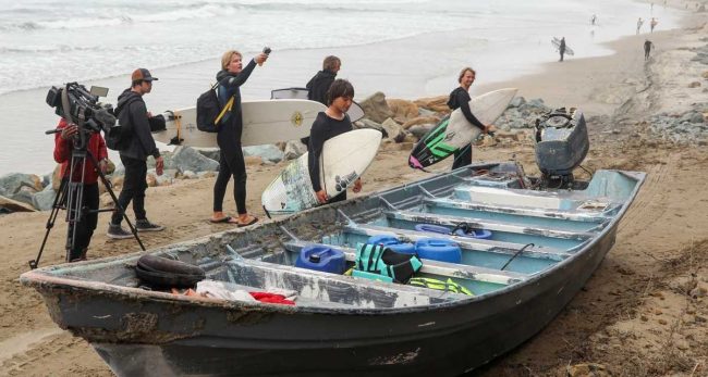क्यालिफोर्नियामा दुई डुंगा दुर्घटना, ८ जनाको मृत्यु
