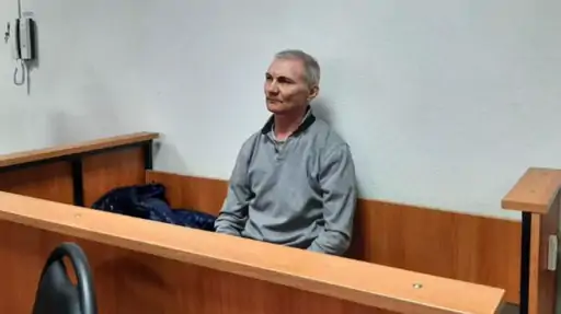 सानी छोरीले स्कुलमा चित्र बनाउँदा पितालाई २ वर्षको जेल सजाय !