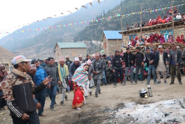 देउडा नायिकाका रूपमा उदाउँदै किशोरी विपना