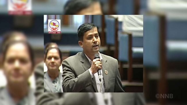 एमालेका सचेतक बर्तौलाको प्रश्न : सरकार कसका लागि काम गरिरहेको छ ?