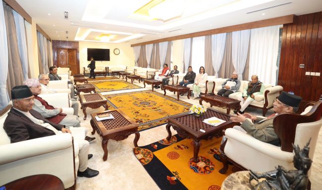 सत्तारुढ गठबन्धनको बैठक बस्दै, उपराष्ट्रपतिमा यादव र झा मध्ये एक निर्क्यौल गर्ने