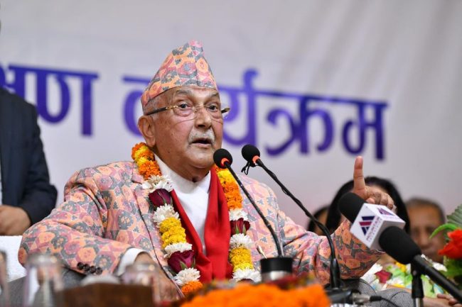 प्रधानमन्त्रीको भारत भ्रमणमा नेपाली भूमिमाथि दाबेदारी प्रस्तुत गर्न ओलीको सुझाव