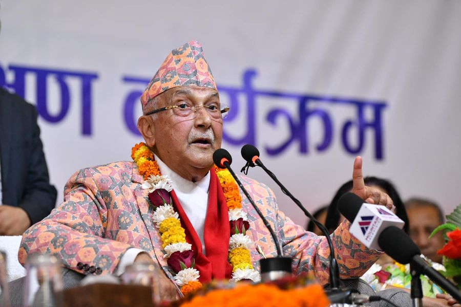 प्रधानमन्त्रीको भारत भ्रमणमा नेपाली भूमिमाथि दाबेदारी प्रस्तुत गर्न ओलीको सुझाव