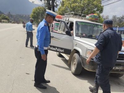 ट्राफिक कारबाहीबाट छ लाख ४१ हजार राजस्व सङ्कलन