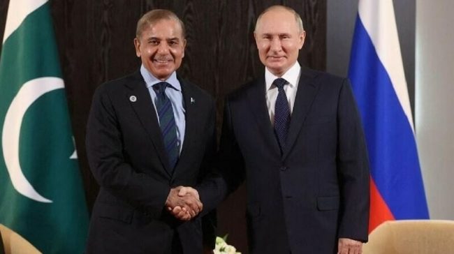 रुसले पाकिस्तानलाई धेरै सस्तो मूल्यमा तेल दिएर सहयोग गर्ने