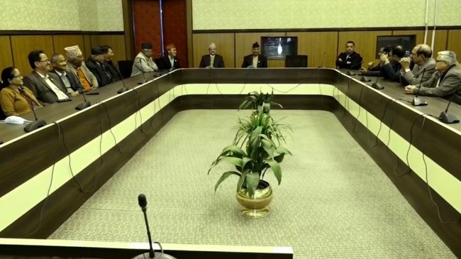 प्रधानमन्त्री प्रचण्डलाई विश्वासको मत दिने कांग्रेसको निर्णय