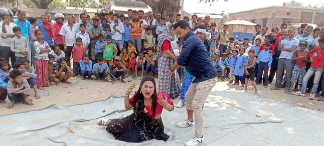 दाइजाे प्रथा र महिला हिंसाविरुद्ध मधेशमा सडक नाटक प्रदर्शन (तस्बिरहरु)