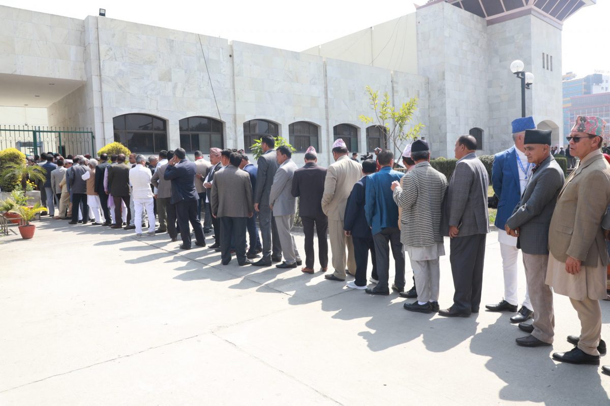 को–को सहभागी भएनन् राष्ट्रपति निर्वाचनमा? (नामसहित)