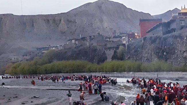 कागबेनीमा पिण्डदान गर्नेको घुइँचो