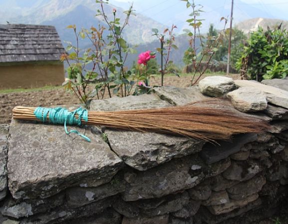 भ्रष्टाचार न्युनिकरण गर्न कुच्चो उपहार